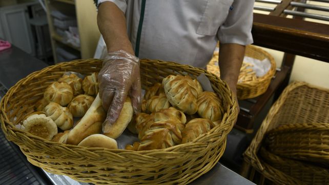 El precio del pan. Panaderías de Rosario deben lidiar con la crisis económica y también con la competencia de los locales no habilitados.&nbsp;
