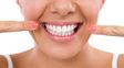 Odontología hoy : cuando la estética se quiere imponer a la salud dental