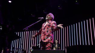 Fito Páez se presentó en la ciudad de Santa Fe en el marco del tour El amor 30 años después del amor. Muchos paranaense aprovecharon para asistir.