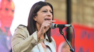 La precandidata a diputada provincial de la lista Adelante (Unidos para cambiar Santa Fe), Clara García