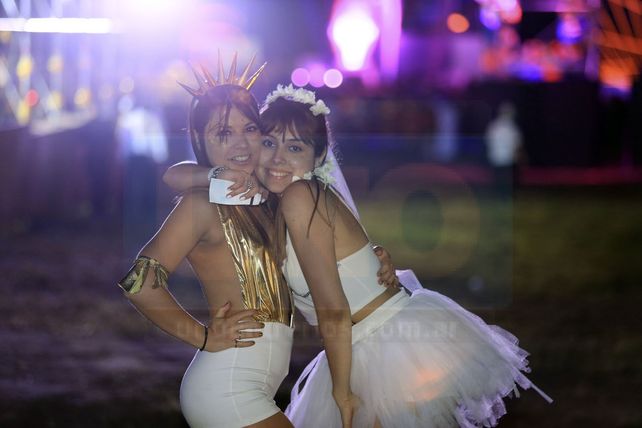 El segundo envío de las fotos en la Fiesta de Disfraces 2018