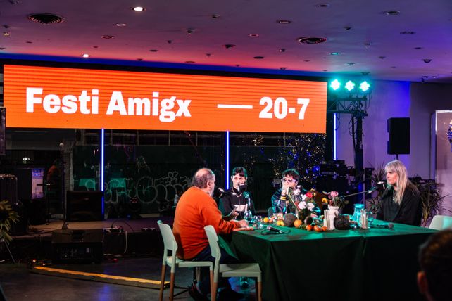 FestiAmigx: Rosario celebra la amistad con charlas, humor y música en el Fontanarrosa