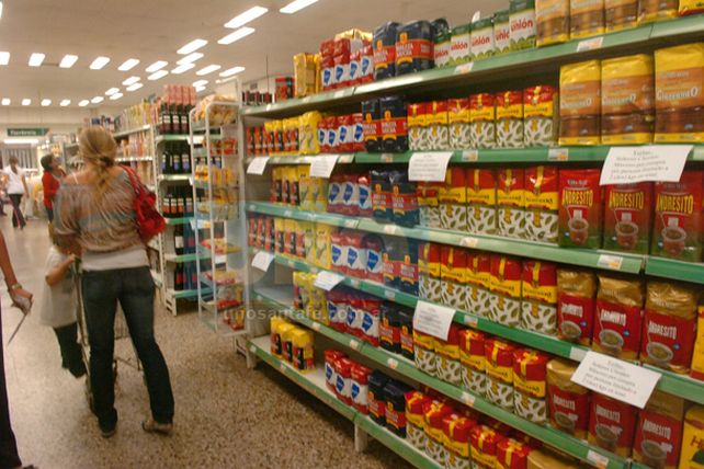 La yerba no baja de 20 pesos el kilo en las góndolas santafesinas