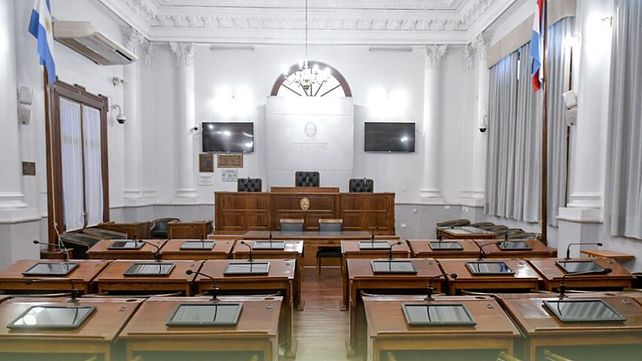 El gobernador Rogelio Frigerio elevó al Senado una lista de 18 abogados como conjueces del Superior Tribunal de Justicia El gobernador Rogelio Frigerio elevó al Senado una lista de 18 abogados como conjueces del Superior Tribunal de Justicia