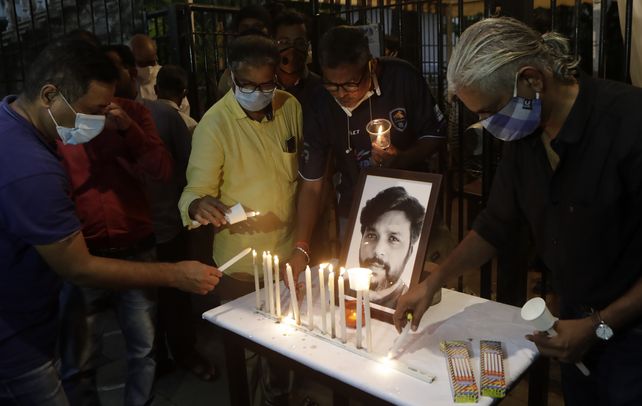 Colegas homenajean a Siddiqui en Mumbai