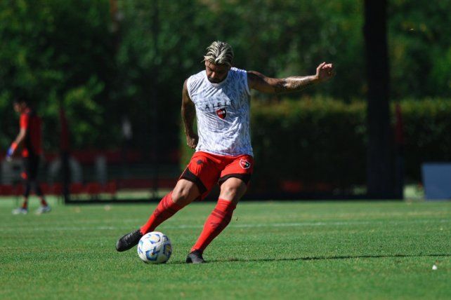 Ever Banega fue titular ante Argentino. El gran desafío del DT Mariano Soso es recuperar al talentoso volante.