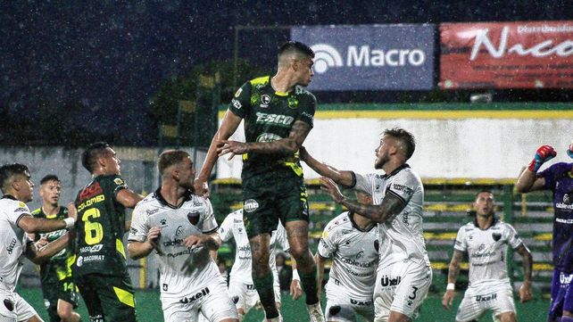 Colón le ganaba a Defensa y Justicia