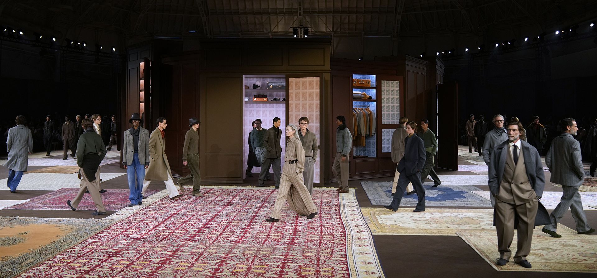 Modelos lucen creaciones de la colección Otoño/Invierno 2026-2027 para hombre de Ermenegildo Zegna, presentada en Milán, Italia, el viernes 16 de enero de 2026. (Foto AP/Antonio Calanni) Modelos lucen creaciones de la colección Otoño/Invierno 2026-2027 para hombre de Ermenegildo Zegna, presentada en Milán, Italia, el viernes 16 de enero de 2026. (Foto AP/Antonio Calanni)