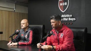 La dupla técnica de Newells en conferencia de prensa en Bella Vista.