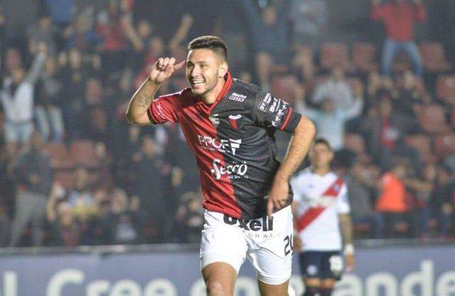 Tomás Sandoval sigue sin renovar la extensión de su contrato con Colón que finaliza en junio del 2021. Tomás Sandoval sigue sin renovar la extensión de su contrato con Colón que finaliza en junio del 2021.