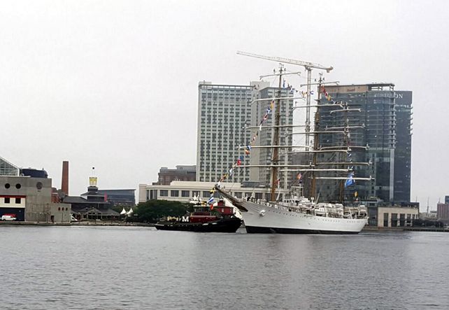 Otra vez. El barco escuela volvió a navegar sin restricciones.
