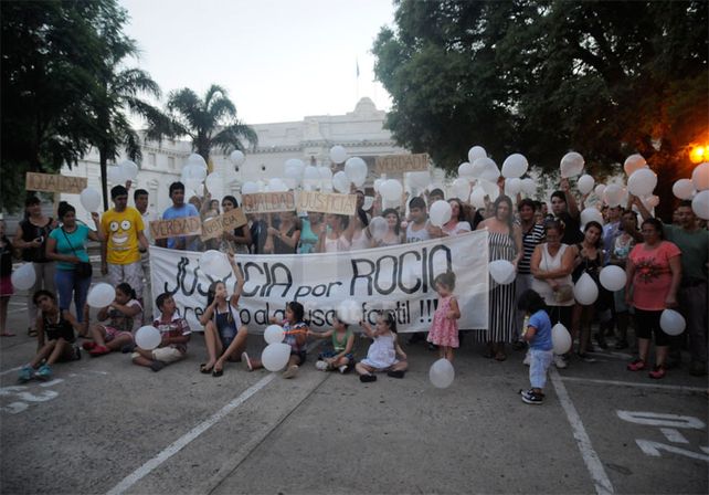 Reclamo. Los familiares de Rocío pidieron celeridad en la causa y que la Justicia defina responsabilidades / Foto: José Busiemi - Uno Santa Fe