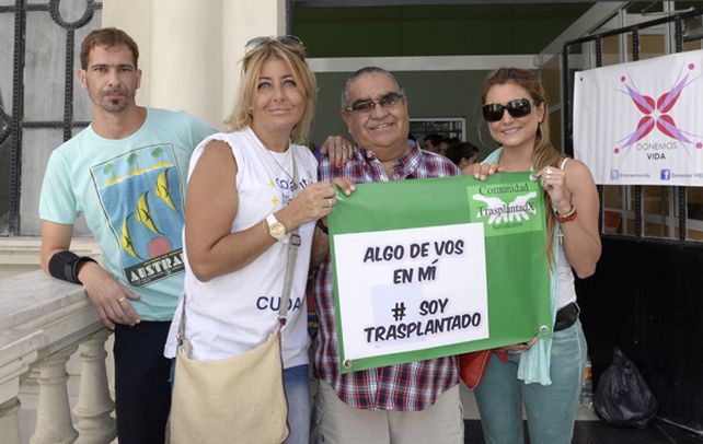 La campaña realizada para donar sangre que se llevó a cabo este año en uno de los accesos a la Biblioteca Argentina. (Silvina Salinas / La Capital)