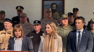 La ministra encabezó un acto en Gendarmería.