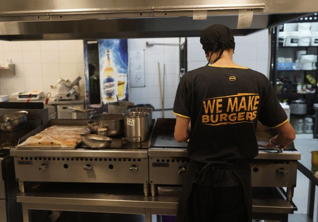 La hamburguesería Ronnie es una de las tradicionales del barrio, con varios años a cuestas.