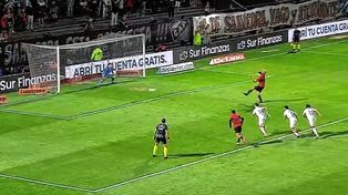 Unión volvió a fallar y sigue siendo al que más penales en contra le cobraron