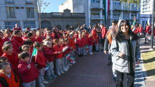 Del acto organizado por la Sociedad Italiana de Paraná, participó la vicegobernadora Alicia Aluani. Además, se conmemoró el Día del Inmigrante Italiano.
