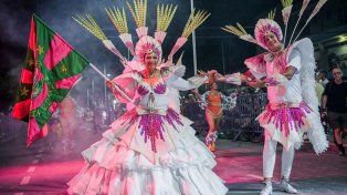De permirlo el clima, este domingo se llevará a cabo la tercera jornada de los Carnavales de Paraná en el circuito de calle Maciá