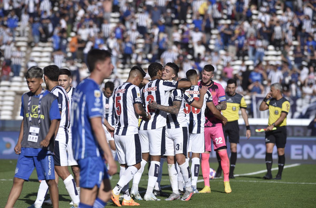 Talleres aprovechó sus chances y se quedó con un claro triunfo ante Godoy Cruz