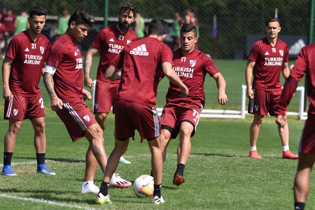 Gallardo prepara hisopados y el equipo para jugar con Liga de Quito.