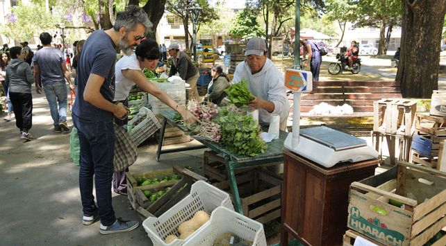 Ferias barriales, una alternativa para ahorrar en las compras