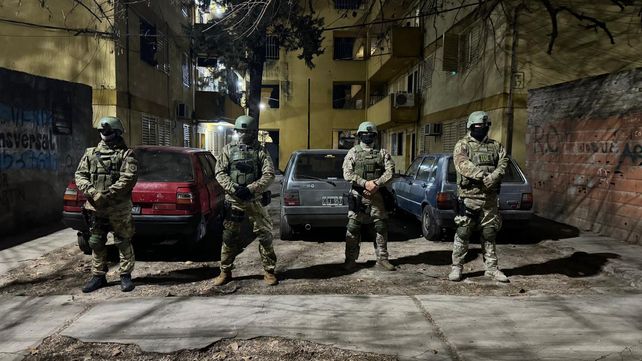La Topa de Operaciones Especiales (TOE) realizó allanamientos con varios detenidos en la zona del Parque Oeste.&nbsp;