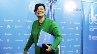 La ministra de Trabajo, Raquel Kelly Olmos, sostuvo que el Gobierno prevé más incrementos del Salario Mínimo Vital y Móvil para el último trimestre del año