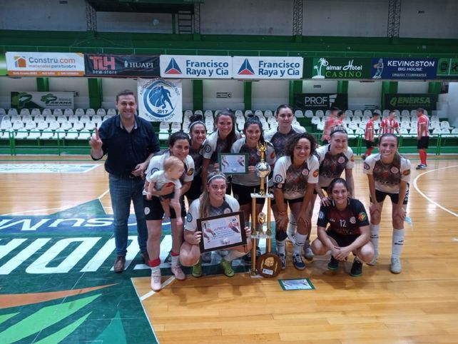 Futsal: Aatra III tuvo su festejo de carnaval