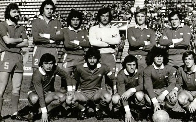 Una de las formaciones del equipo de La Paternal