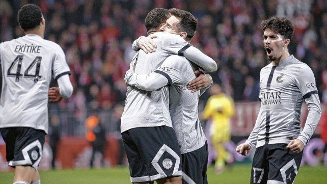 PSG ganó y continúa como amplio líder de la Liga de Francia