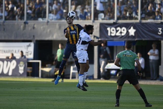 Central perdió con Gimnasia por 2 a 1 y Leo Fernández se quedó sin invicto