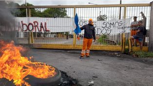 Los estibadores continúan sin realizar tareas en la TPR.