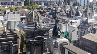 Juicio de un empleado de cementerio por problemas auditivos en su trabajo