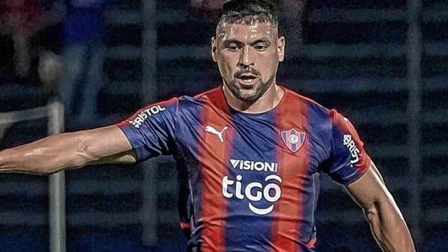 El defensor Juan Patiño se desvinculó de Cerro Porteño y muchos lo vinculan a Colón.