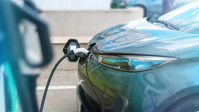 Rosario abre un nuevo debate sobre los autos eléctricos y las estaciones de carga