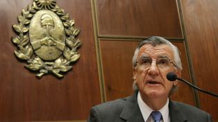 Gioja pidió un freno al avance autoritario y neoliberal del Gobierno nacional