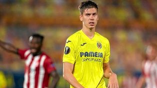 Villarreal elevó la cláusula de salida de Juan Foyth, ante el interés de Barcelona por contratarlo.