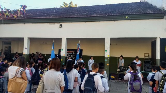 La triste postal de inicio de clases con solo un puñado de alumnos