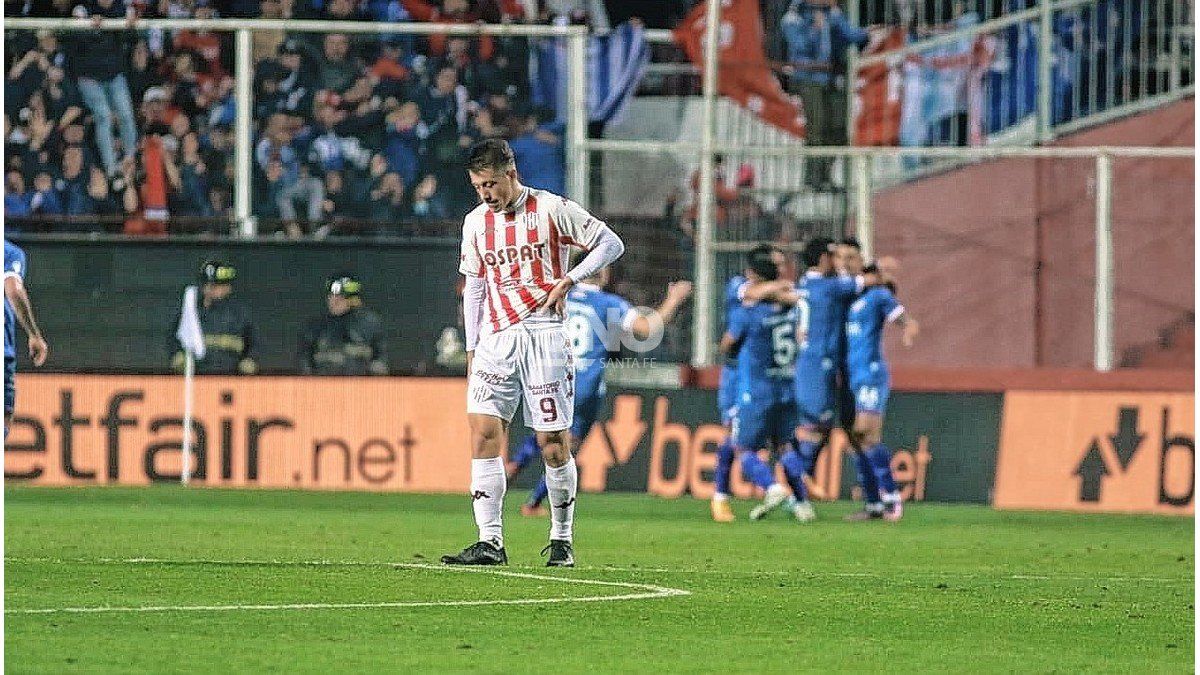 Unión puso el corazón, pero perdió con un letal Nacional y se despidió de la Sudamericana