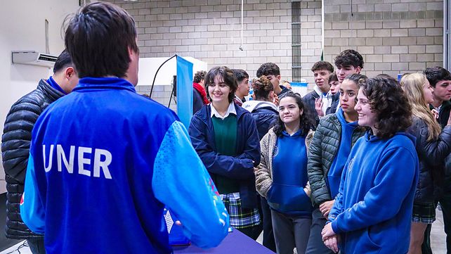 Está abierto el período de inscripción para sumarse al ciclo 2025 de UNER para más de 50 carreras gratuitas de grado y pregrado en nueve facultades