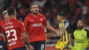 Independiente, con un partido más, alcanzó a River en la cima de las posiciones de la Zona A.