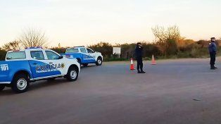 Policía falleció al chocar con su moto un caballo