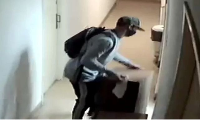Detienen a un joven acusado de matar a un hombre en un departamento