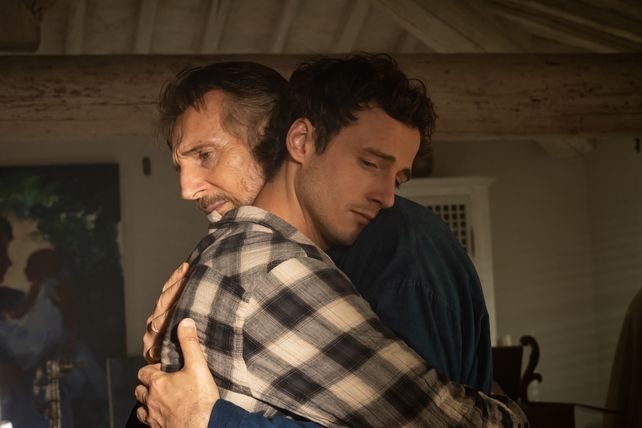 Neeson y Micheál encarnan a un padre y su hijo.