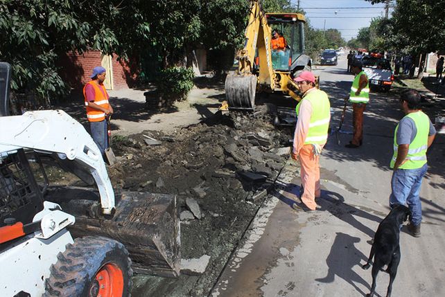 El Municipio continúa con el Plan Integral de Bacheo en diferentes barrios