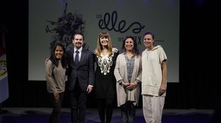 El embajador Nadal, junto a funcionarios y deportistas de nuestra ciudad.