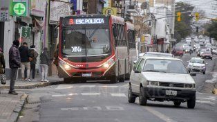 UTA levantó el paro en AMBA pero sigue en el interior.