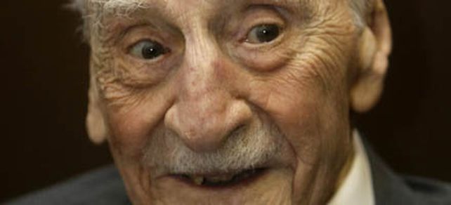 Espa&ntilde;a llora la muerte del decano de sus escritores: Francisco Ayala