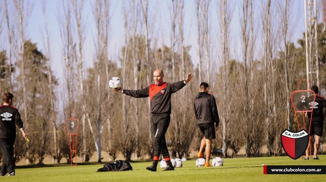El DT admitió que deberá trabajar para mejorar el ataque del elenco sabalero.