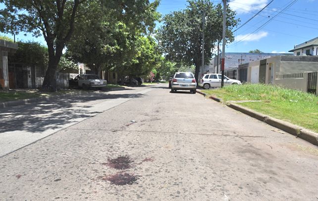 Las Delicias. El crimen de Brandon ocurrió en Entre Ríos y Centenario alrededor de las 4.30 del 1º de enero. (foto: Néstor Juncos)